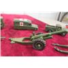 Image 3 : 10 Dinky Military Tanks Jeeps Guns Plus