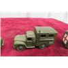 Image 6 : 10 Dinky Military Tanks Jeeps Guns Plus