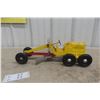 Image 11 : Slik-Toy MFG Road Grader Cast Aluminum and Steel 1950s or 1960s 18 1/2" by Lansing