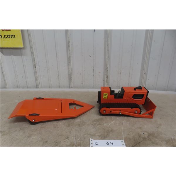 Tonka T-6 Bulldozer and Tilt Deck Trailer 1970s Pressed Steel State Highway Dept 14" Long