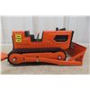 Image 2 : Tonka T-6 Bulldozer and Tilt Deck Trailer 1970s Pressed Steel State Highway Dept 14" Long