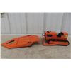 Image 9 : Tonka T-6 Bulldozer and Tilt Deck Trailer 1970s Pressed Steel State Highway Dept 14" Long