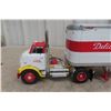 Image 10 : Coca Cola Die Cast 1/25 Scale Truck and Trailer in Box Distributed by Ertl