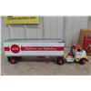 Image 2 : Coca Cola Die Cast 1/25 Scale Truck and Trailer in Box Distributed by Ertl