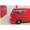 Image 3 : Sun Star 1956 Volkswagen Fire Engine 1/12 Scale Die Cast Limited Edition Only 1000 Produced