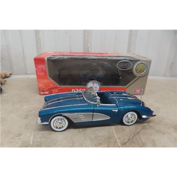 Motor Max 1958 Corvette Die Cast 1/18 Scale in Box