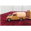 Image 2 : Corgi No. 102 Land Rover with Rice Pony Trailer, 1/43 Scale (1958–1968)