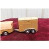 Image 3 : Corgi No. 102 Land Rover with Rice Pony Trailer, 1/43 Scale (1958–1968)