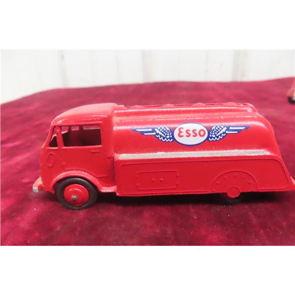 Dinky Toys Ford Tanker 25 U 1/43 Scale Esso