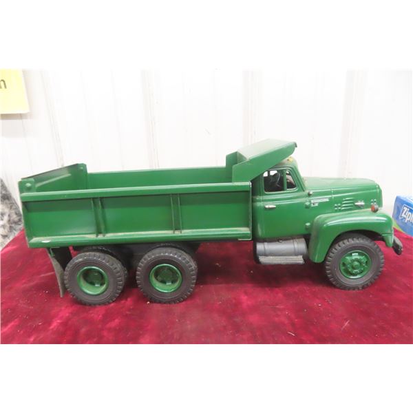 C&M Farm Toys International R190 Dump Truck, Die-Cast and Pressed Steel, 15 1/2" Long