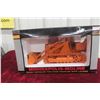 Image 11 : SpecCast Minneapolis-Moline Two Star Crawler Loader, 1/16 Scale Die-Cast, in Box