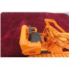 Image 5 : SpecCast Minneapolis-Moline Two Star Crawler Loader, 1/16 Scale Die-Cast, in Box