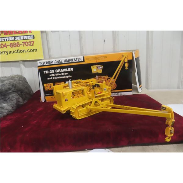 First Gear Construction Pioneer TD-25 Crawler with Side Boom and Counterweight, 1/25 Scale Die-Cast