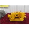 Image 9 : First Gear Construction Pioneer TD-25 Crawler with Side Boom and Counterweight, 1/25 Scale Die-Cast
