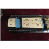 Image 6 : Rare 1940s Ito Japan Toy Wooden Battery-Operated Speedboat, 18" Long
