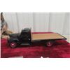 Image 1 : Highway 61 1948 International KB-5 Die-Cast Flatbed Truck, 1/16 Scale