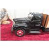 Image 2 : Highway 61 1948 International KB-5 Die-Cast Flatbed Truck, 1/16 Scale