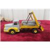 Image 3 : Dinky Supertoys No. 38A Unit Rolletrailer and Muir-Hill Skip Loader Truck, 1/43 Scale (1957–1959)