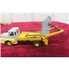 Image 6 : Dinky Supertoys No. 38A Unit Rolletrailer and Muir-Hill Skip Loader Truck, 1/43 Scale (1957–1959)