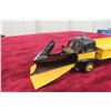 Image 2 : Dinky Supertoys No. 958 Guy Warrior Snowplow, 1/43 Scale (1960–1966)