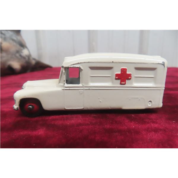 Dinky No. 253 Daimler, 1/43 Scale (1954–1964)