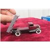 Image 7 : 2 Dinky Trucks: No. 25F Market Gardener Truck (1930s–1940s) and No. 25E Tipping Truck (1946–1950),