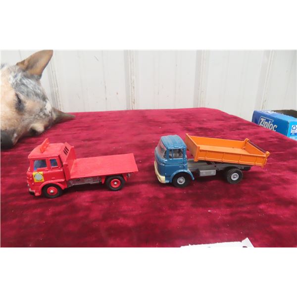 2 Dinky Trucks 1/43 scale, Berliet GAK & #425 Bedford TK Coke Lorry