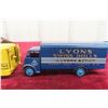 Image 3 : 2 Dinky Supertoys: #514 Guy Van (Lyons) 1952 & #514 Guy Van Weetabix 1952, both 1/43 scale