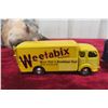 Image 6 : 2 Dinky Supertoys: #514 Guy Van (Lyons) 1952 & #514 Guy Van Weetabix 1952, both 1/43 scale