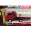 Image 3 : Dinky Foden Fuel Tanker #950 (1978–1979) 1/43 scale, 10" long, in box