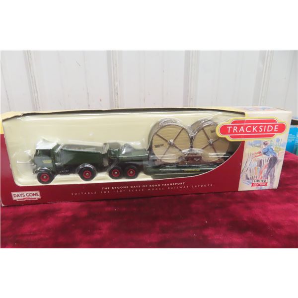 2001 Trackside Days Gone Lledo DG123000 Mammoth Die-Cast Model, 1/76 scale, in box