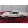Image 7 : 2 Die Cast Cars, 1/18 Scale: 1964 Buick Riviera and 1970 Chevrolet El Camino SS
