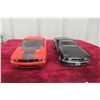 Image 4 : 2 Die Cast Cars, 1/18 Scale: 1969 Ford Mustang and 2006 Dodge Challenger