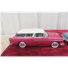 Image 7 : 2 Die Cast Cars, 1/18 Scale: 1962 Chevrolet Bel Air and 1955 Chevrolet Nomad