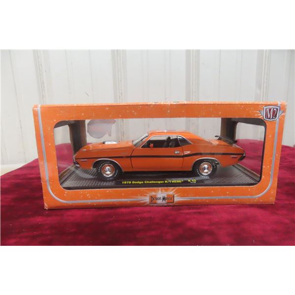 Detroit Muscle 1970 Dodge Challenger, 1/24 Scale Die Cast, In Box