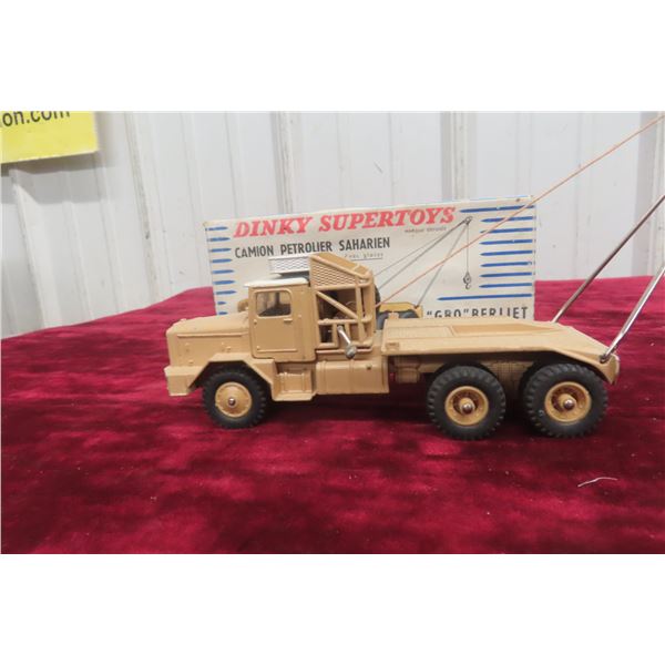 Dinky Supertoy No. 888 Camion Petrolier Schlumberger Oilfield Gin Pole Truck, 1/43 Scale,