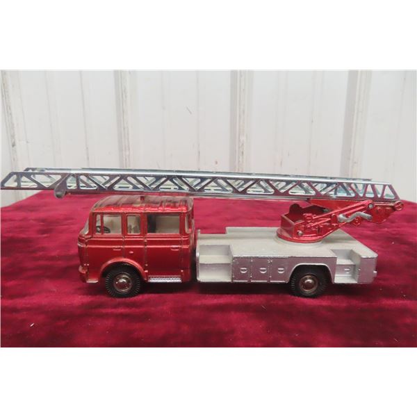 Dinky No. 956 Turntable Fire Escape, 1970s, 1/43