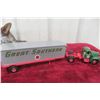 Image 6 : 2 First Gear 1/34 Scale Die Cast Semi Trucks and Trailers, Great Southern and Mack