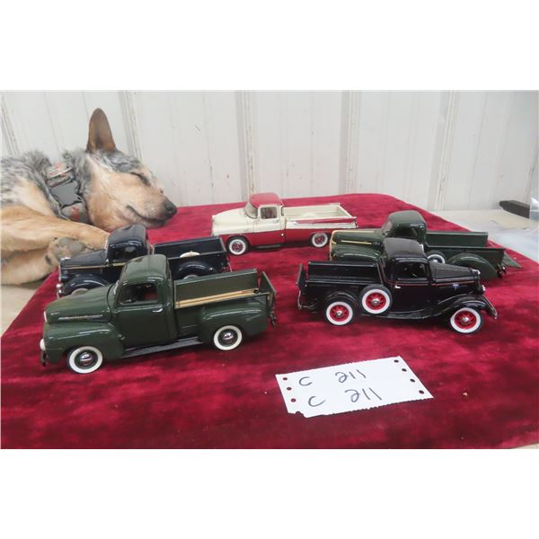 5 Die Cast 1/24 Scale Pickup Trucks