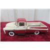 Image 2 : 5 Die Cast 1/24 Scale Pickup Trucks