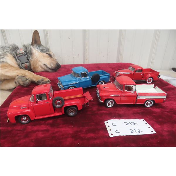 5 Die Cast 1/24 Scale Pickup Trucks