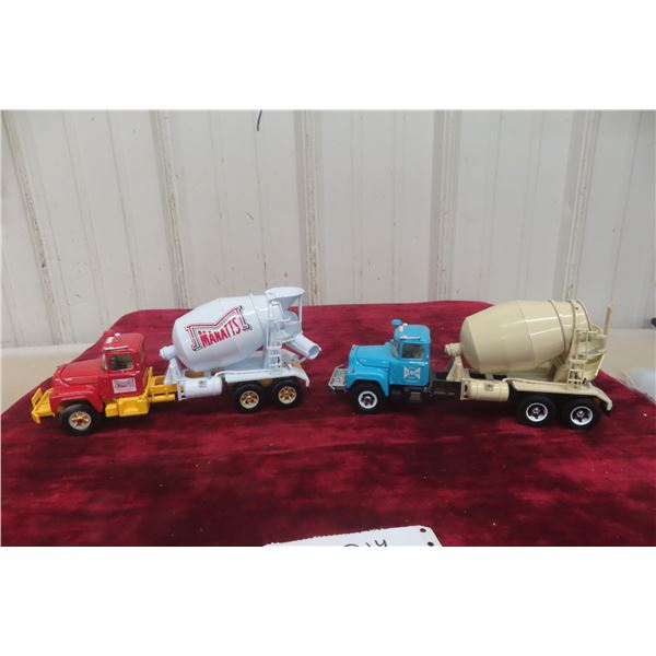 2 First Gear 1/34 Scale Concrete Mixer Trucks, Manatts and S&W