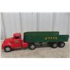 Image 8 : Tonka Semi Truck and Steel Crane Trailer 1950s Pressed Steel 23"