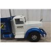 Image 2 : Smith Miller Mack L Flatbed Truck 1950s Pressed Steel and Cast Aluminum 22" Long