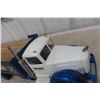 Image 4 : Smith Miller Mack L Flatbed Truck 1950s Pressed Steel and Cast Aluminum 22" Long