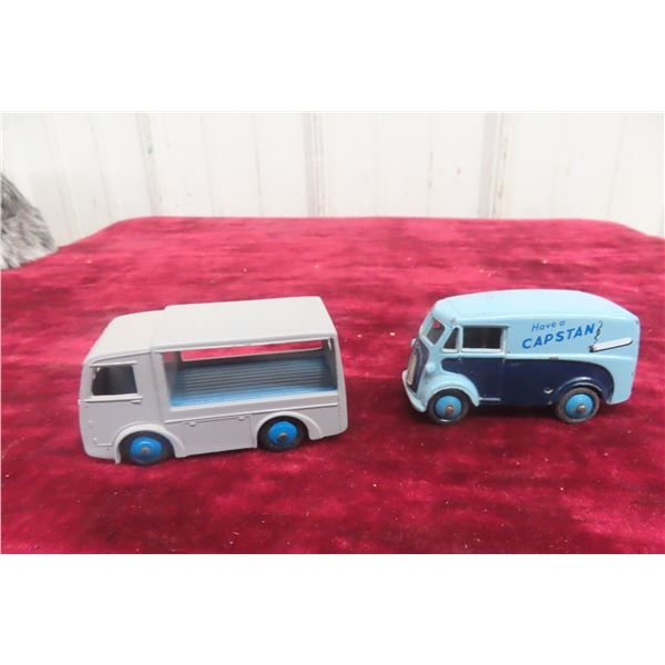 2 Dinky 1/43 465 Morris Van 1957–59 and 30V Electric Dairy Van 1949