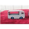 Image 6 : 2 Dinky 1/43 465 Morris Van 1957–59 and 30V Electric Dairy Van 1949