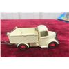 Image 6 : 2 Dinky 1/43 Bedford End Tipper 410 1940s and 428 Farm Truck 1955