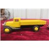 Image 2 : 2 Dinky 1/43 260 Royal Mail Morris 1955–61 and Gardeners Van Lorry