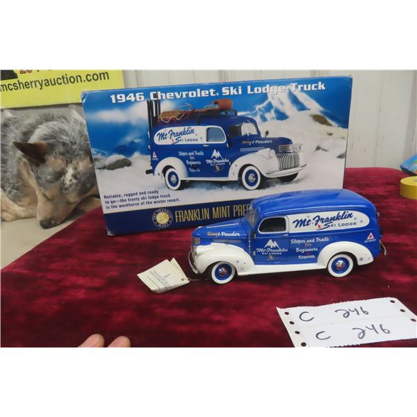 Franklin Mint 1/24 Scale Die Cast 46 Chevy Ski Lodge Tow Truck with Box